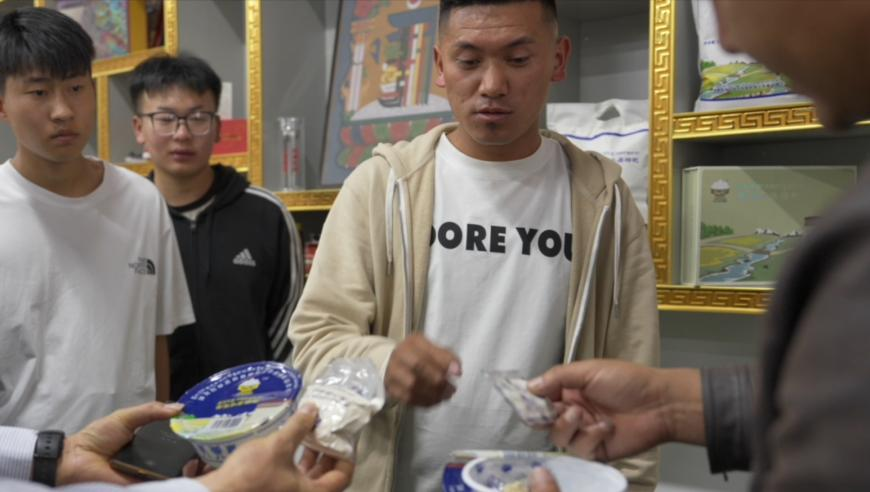 王毅：中俄世代友好永不为敌,一点红788111特一肖下载链接,最新核心解答落实_HarmonyOSV7.44